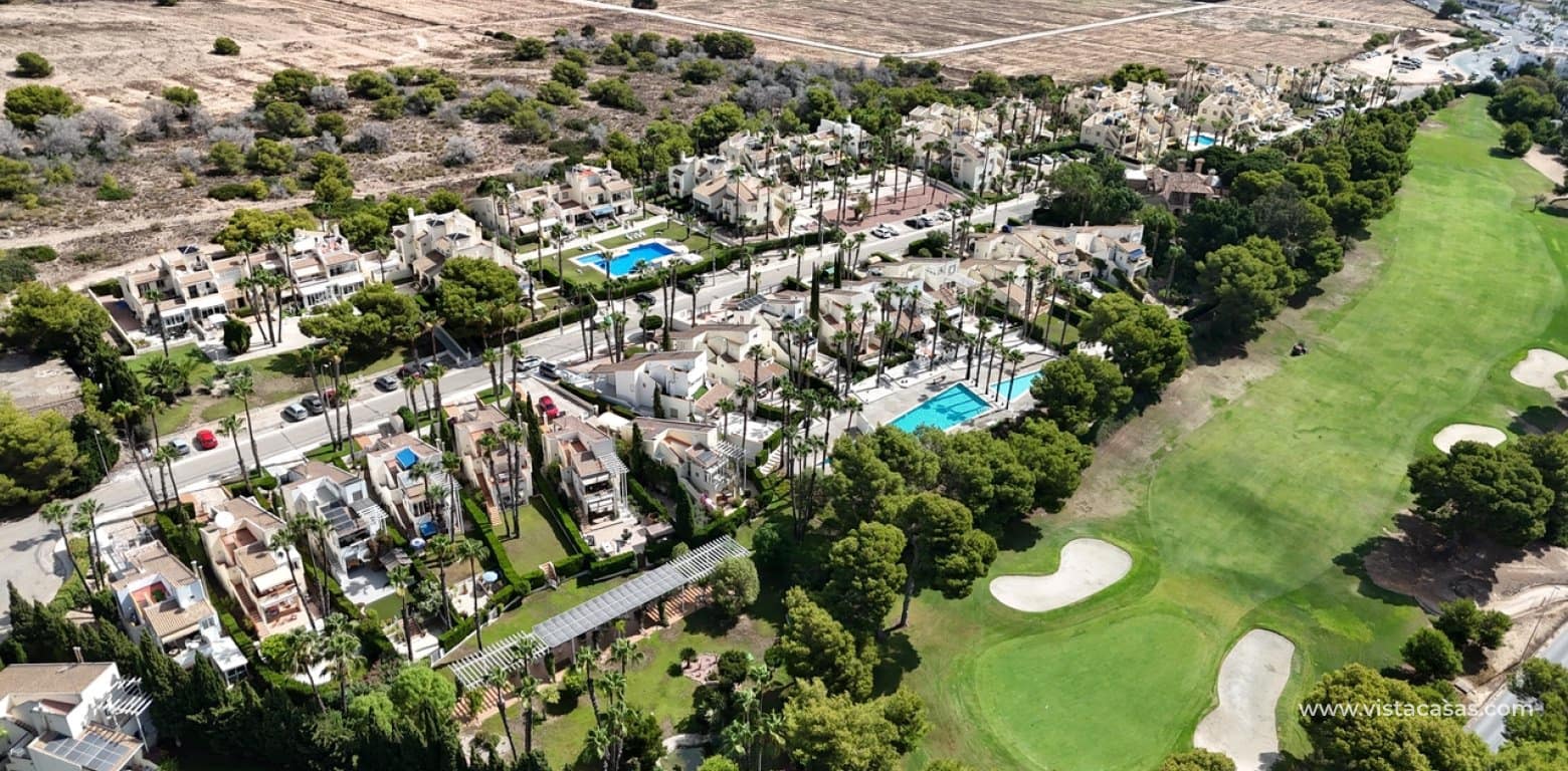 3 soverom Villa til salgs i Villamartin med svømmebasseng garasje - € 524 995 (Ref: 10006127)