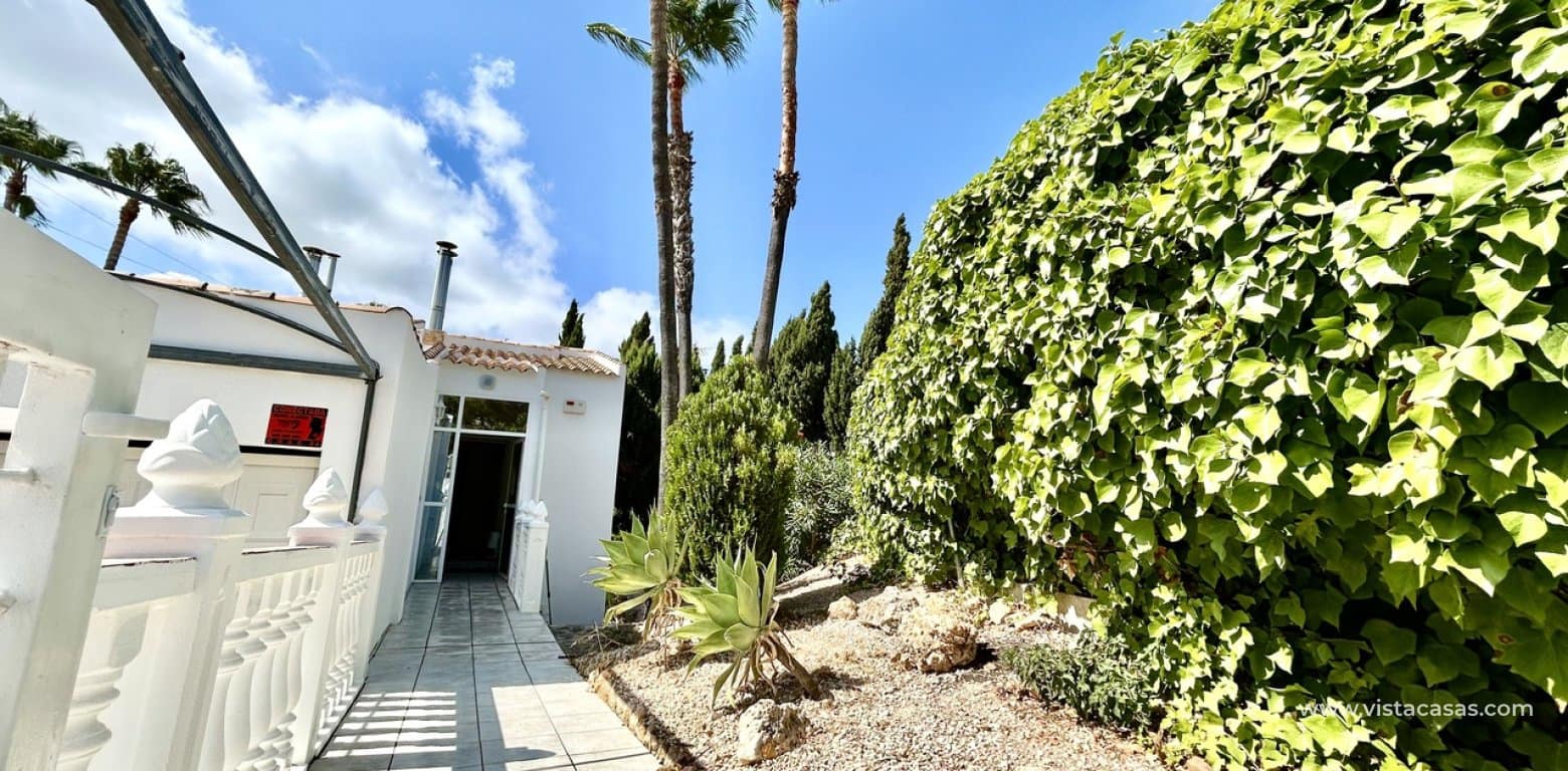 3 soverom Villa til salgs i Villamartin med svømmebasseng garasje - € 524 995 (Ref: 10006127)