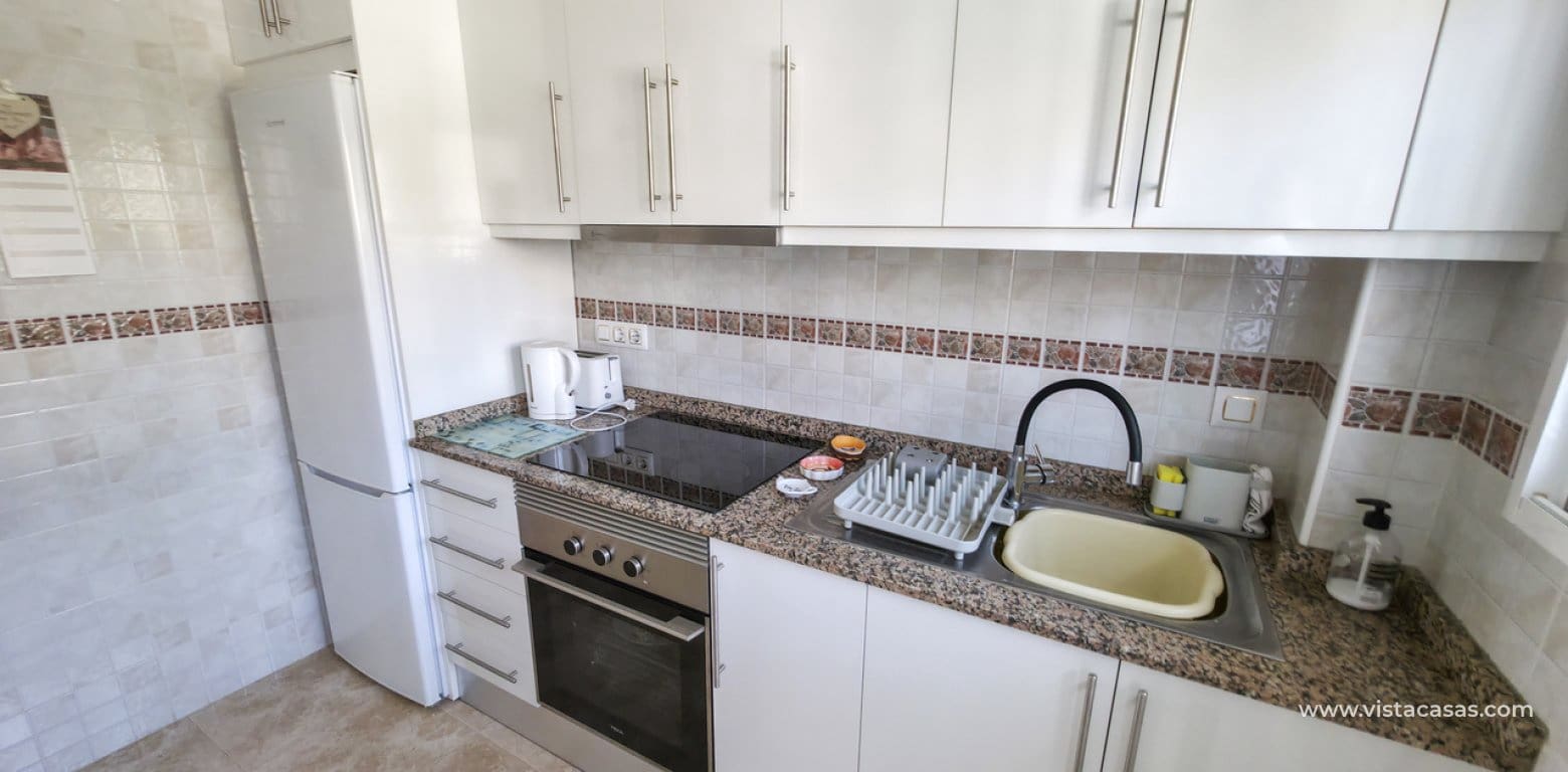 2 soveværelse Lejlighed til salg i Villamartin med swimmingpool - € 149.950 (Ref: 10009477)
