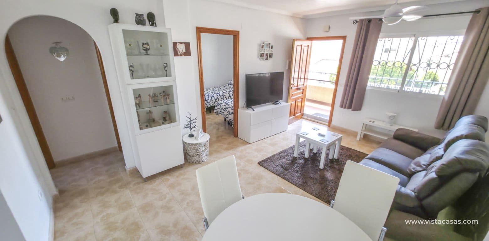 2 soveværelse Lejlighed til salg i Villamartin med swimmingpool - € 149.950 (Ref: 10009477)