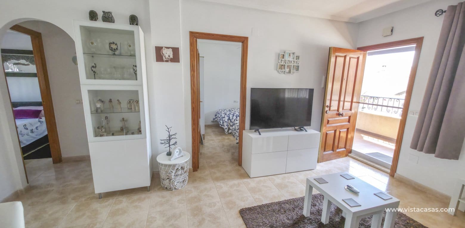 2 soveværelse Lejlighed til salg i Villamartin med swimmingpool - € 149.950 (Ref: 10009477)