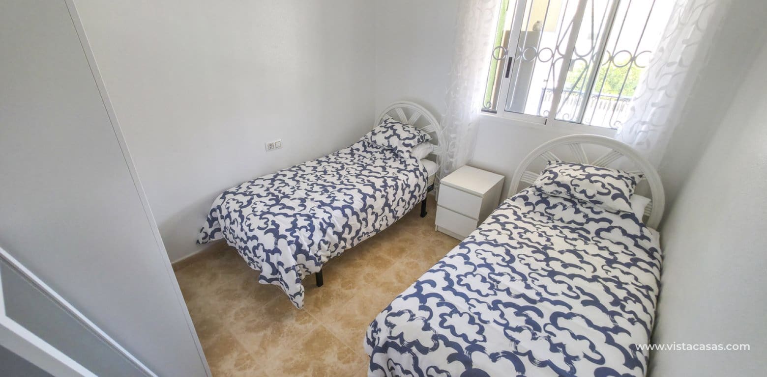 2 soveværelse Lejlighed til salg i Villamartin med swimmingpool - € 149.950 (Ref: 10009477)