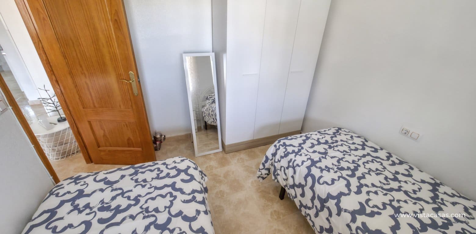 2 soveværelse Lejlighed til salg i Villamartin med swimmingpool - € 149.950 (Ref: 10009477)