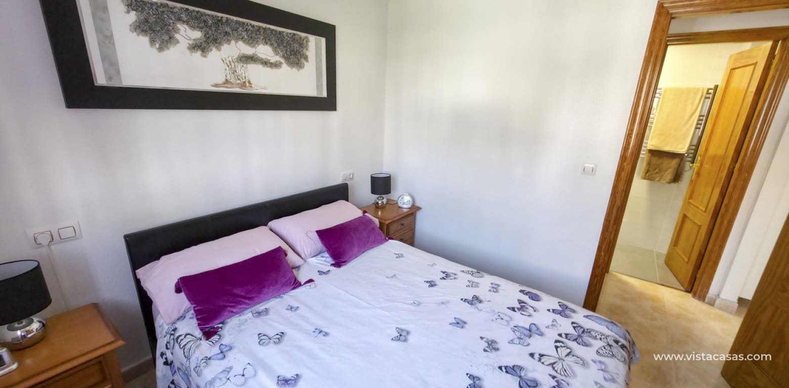 2 soveværelse Lejlighed til salg i Villamartin med swimmingpool - € 149.950 (Ref: 10009477)