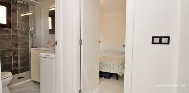 1 chambre Appartement à vendre à Villamartin, Orihuela avec piscine - 89 950 € (Ref: 10012618)