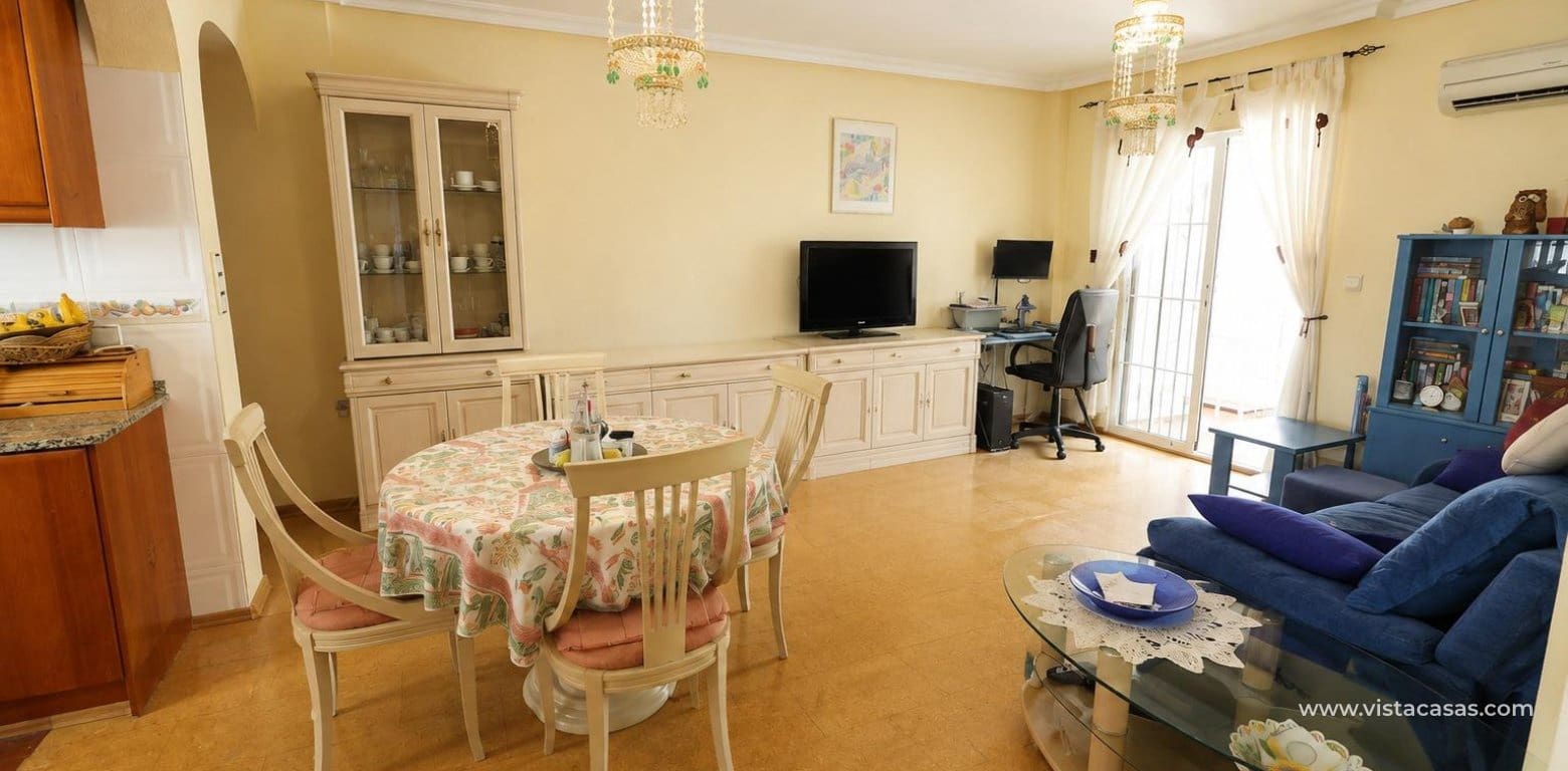 2 soveværelse Lejlighed til salg i Cabo Roig med swimmingpool garage - € 225.000 (Ref: 10014113)