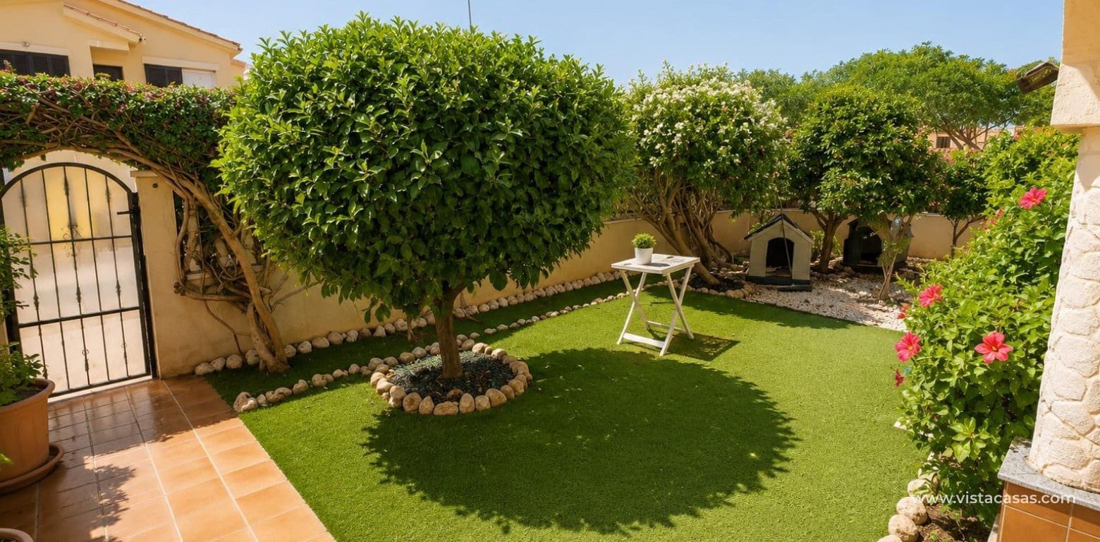 2 soveværelse Lejlighed til salg i Cabo Roig med swimmingpool garage - € 225.000 (Ref: 10014113)