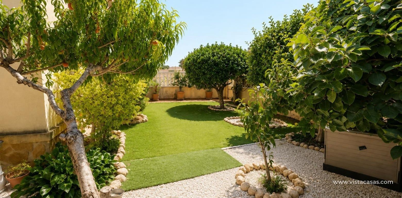 2 soveværelse Lejlighed til salg i Cabo Roig med swimmingpool garage - € 225.000 (Ref: 10014113)