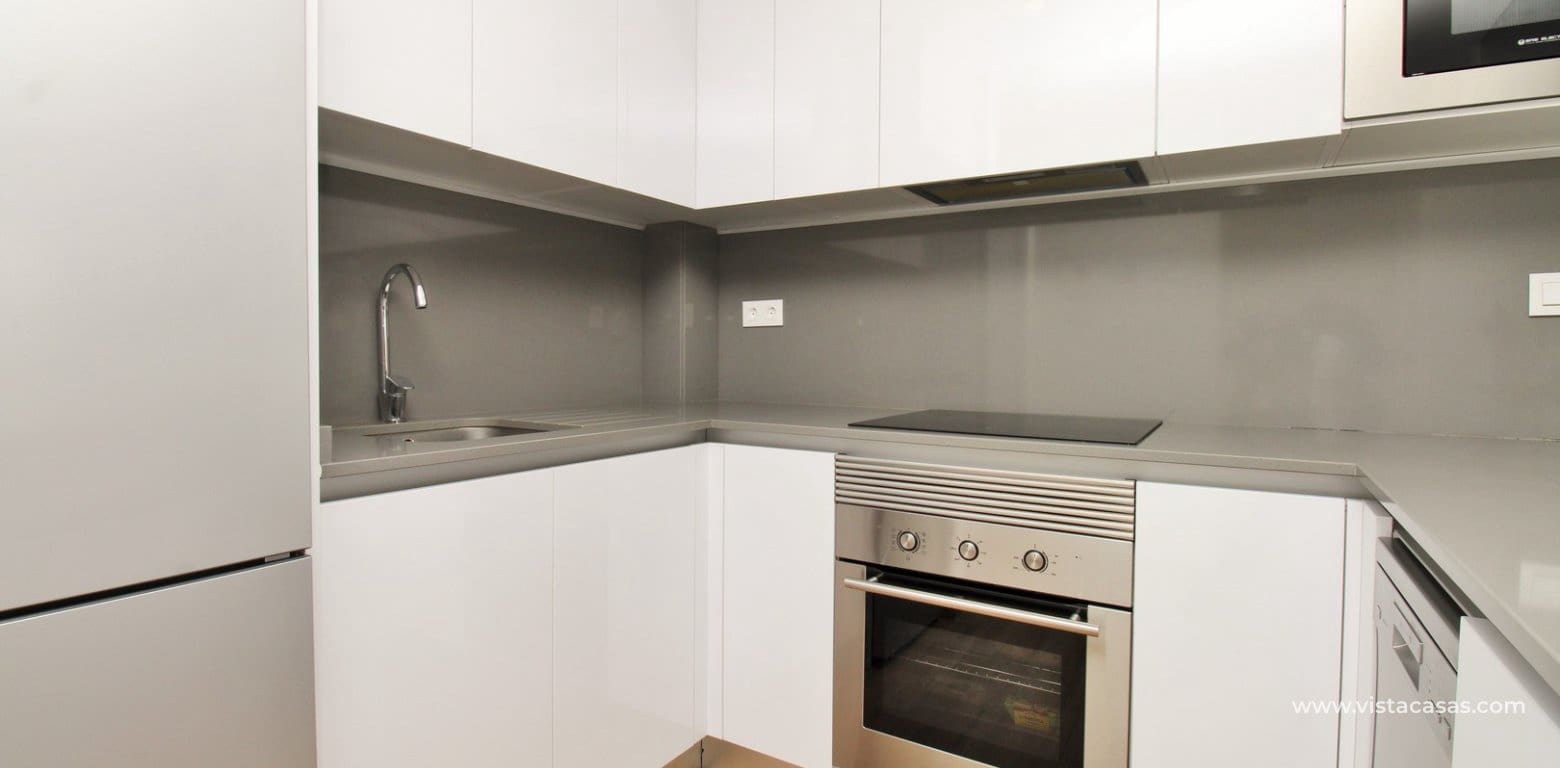 2 soveværelse Lejlighed til salg i Villamartin med swimmingpool garage - € 255.900 (Ref: 10020017)