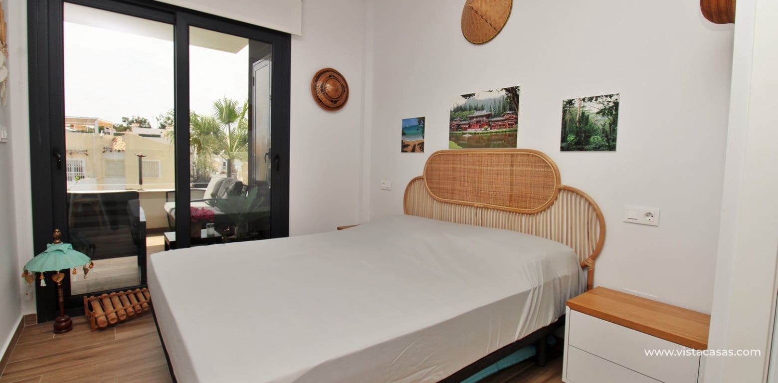 2 soveværelse Lejlighed til salg i Villamartin med swimmingpool garage - € 255.900 (Ref: 10020017)