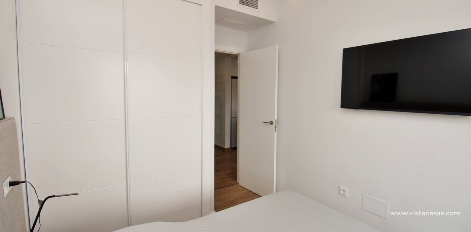 2 soveværelse Lejlighed til salg i Villamartin med swimmingpool garage - € 255.900 (Ref: 10020017)