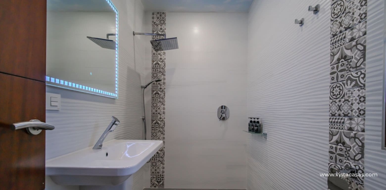 6 Zimmer Villa zu verkaufen in San Miguel de Salinas mit Pool - 2.250.000 € (Ref: 10021206)