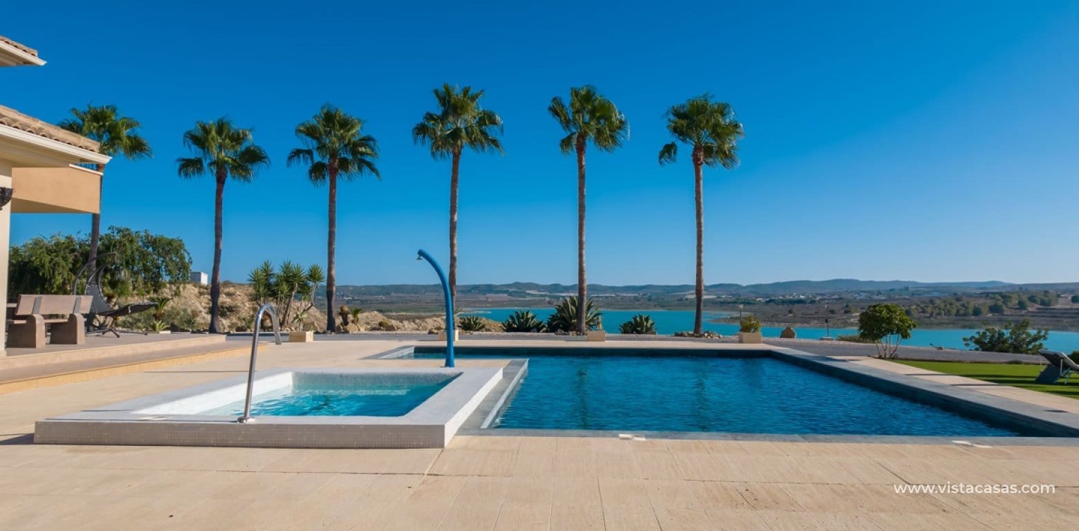 6 Zimmer Villa zu verkaufen in San Miguel de Salinas mit Pool - 2.250.000 € (Ref: 10021206)