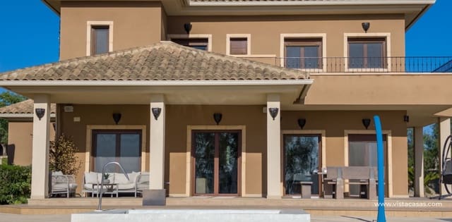 6 Zimmer Villa zu verkaufen in San Miguel de Salinas mit Pool - 2.250.000 € (Ref: 10021206)