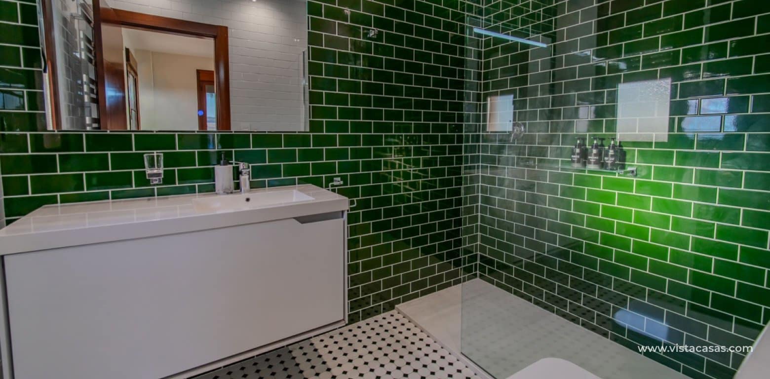 6 Zimmer Villa zu verkaufen in San Miguel de Salinas mit Pool - 2.250.000 € (Ref: 10021206)