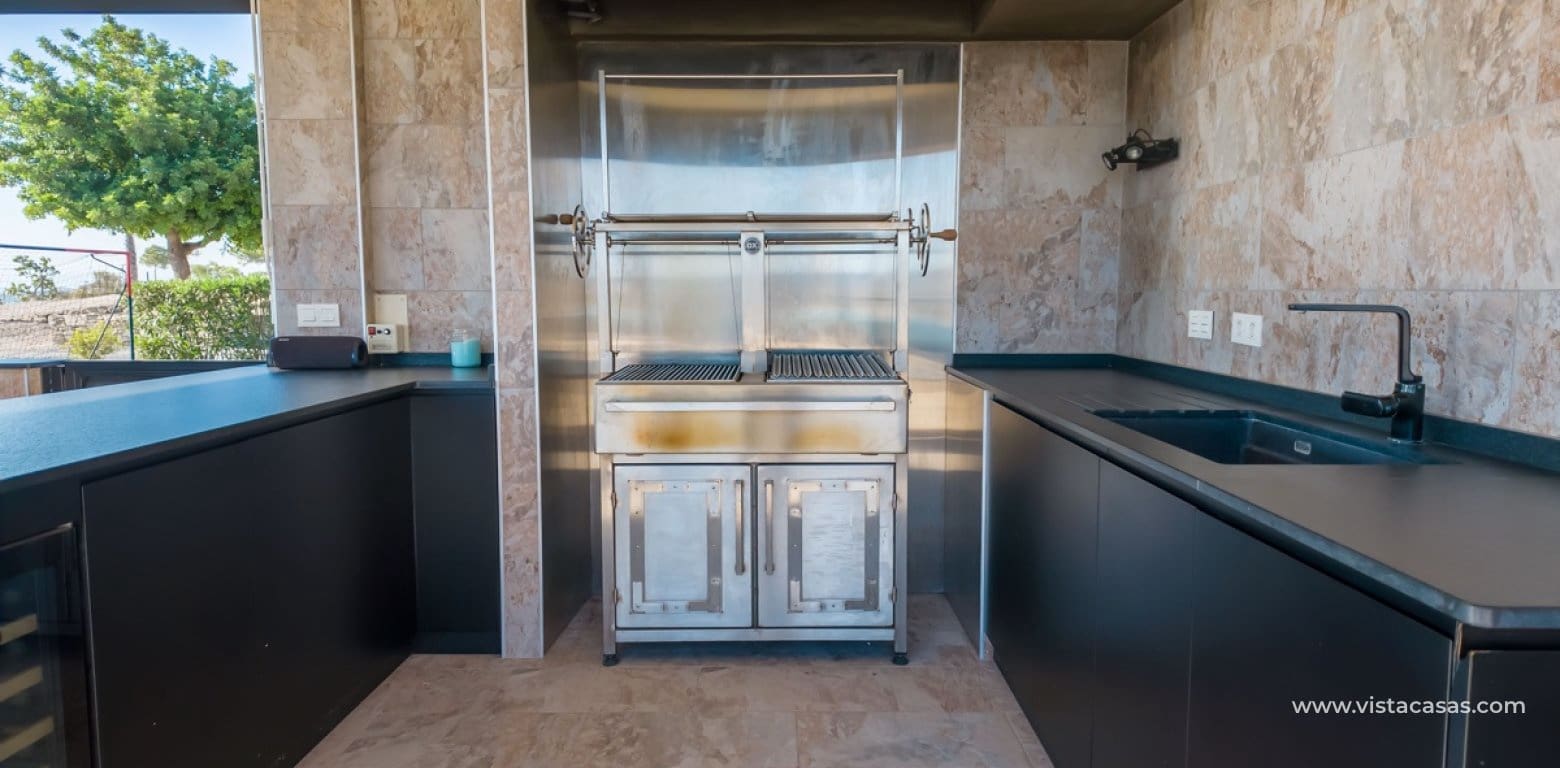 6 Zimmer Villa zu verkaufen in San Miguel de Salinas mit Pool - 2.250.000 € (Ref: 10021206)