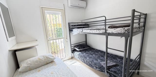 6 chambre Villa/Maison à vendre à San Miguel de Salinas avec piscine - 159 995 € (Ref: 10021206)