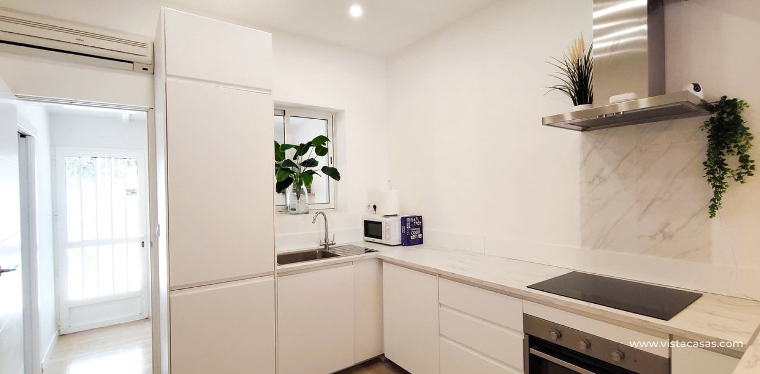 3 bedroom Bungalow for sale in Playa Flamenca - € 204,000 (Ref: 10022937)