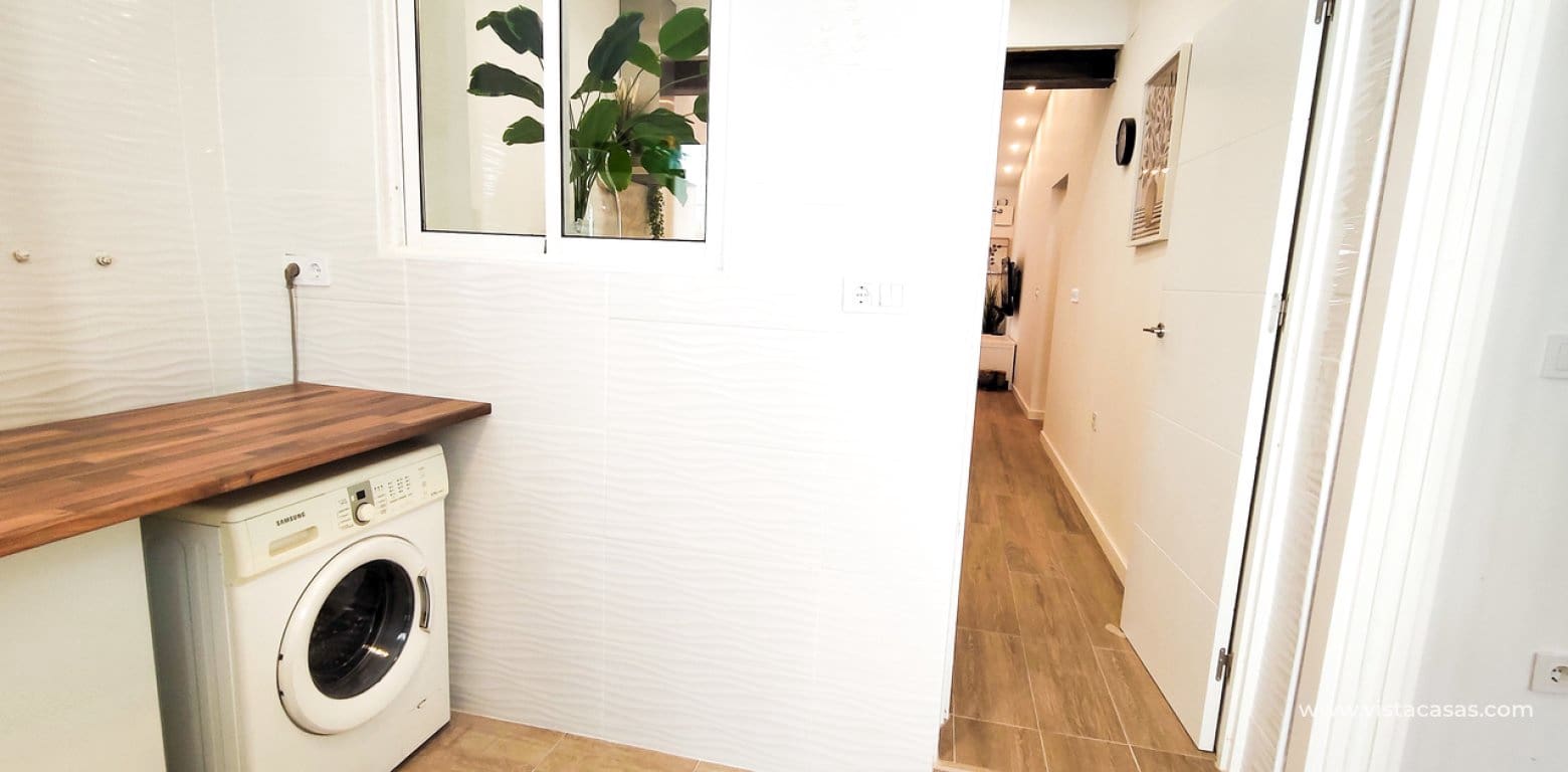 3 bedroom Bungalow for sale in Playa Flamenca - € 204,000 (Ref: 10022937)