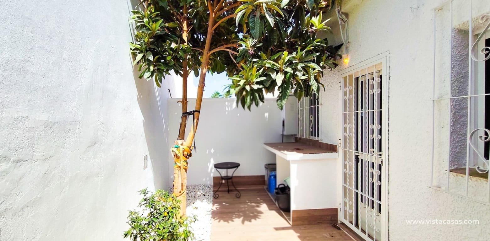 3 bedroom Bungalow for sale in Playa Flamenca - € 204,000 (Ref: 10022937)