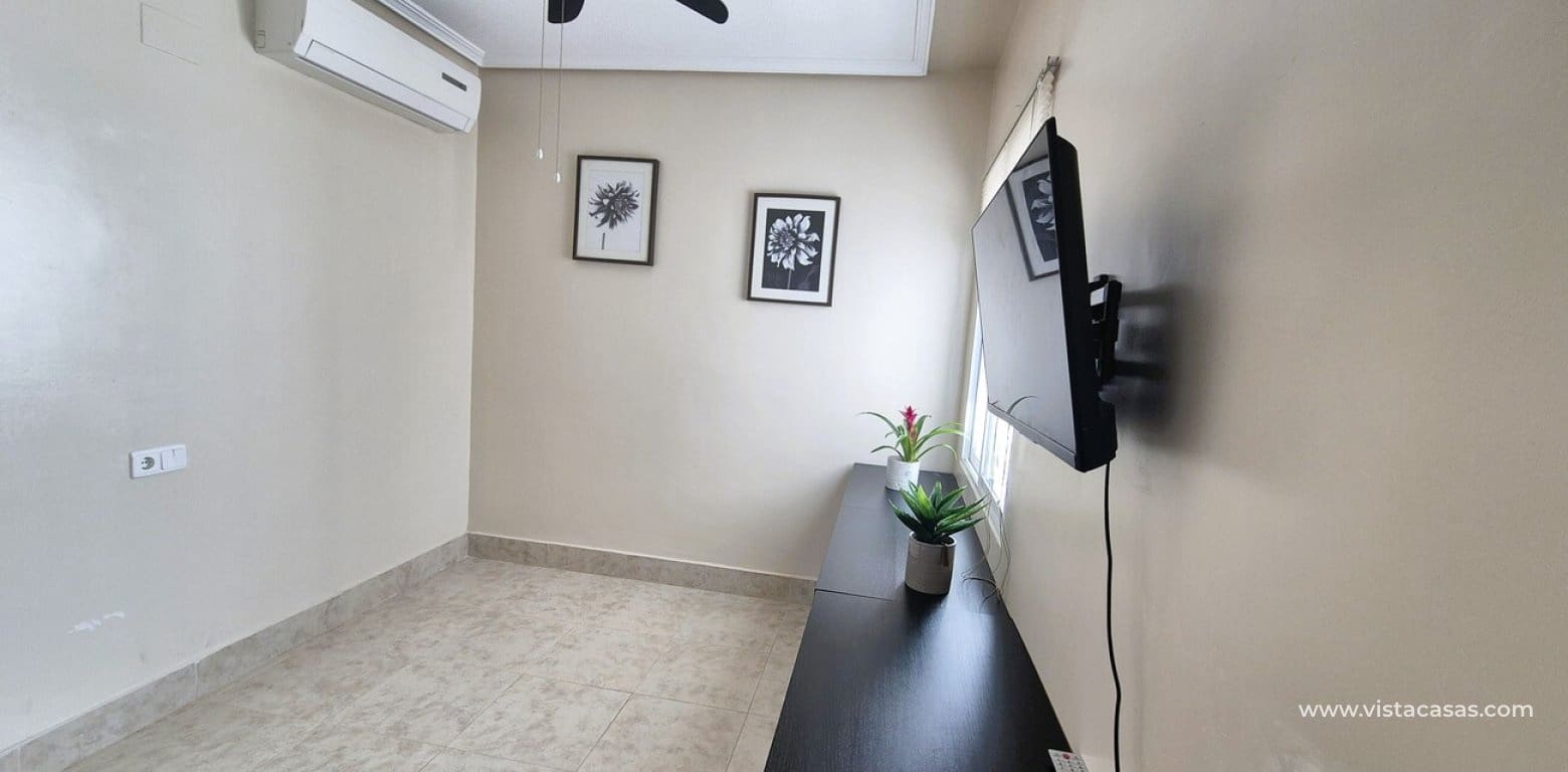 2 quarto Moradia para venda em San Miguel de Salinas com piscina - 240 000 € (Ref: 10024454)