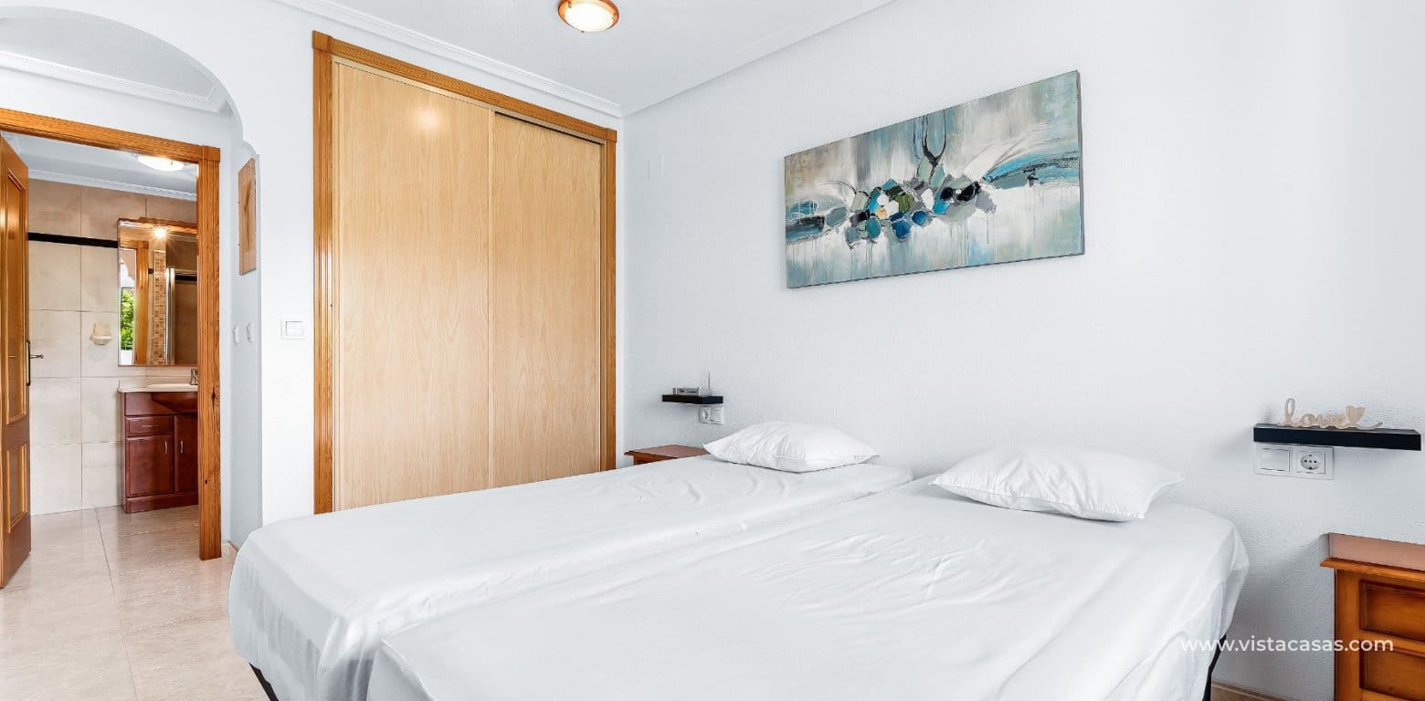 2 bedroom Apartment for sale in Playa Flamenca with pool - € 215,000 (Ref: 10035630)