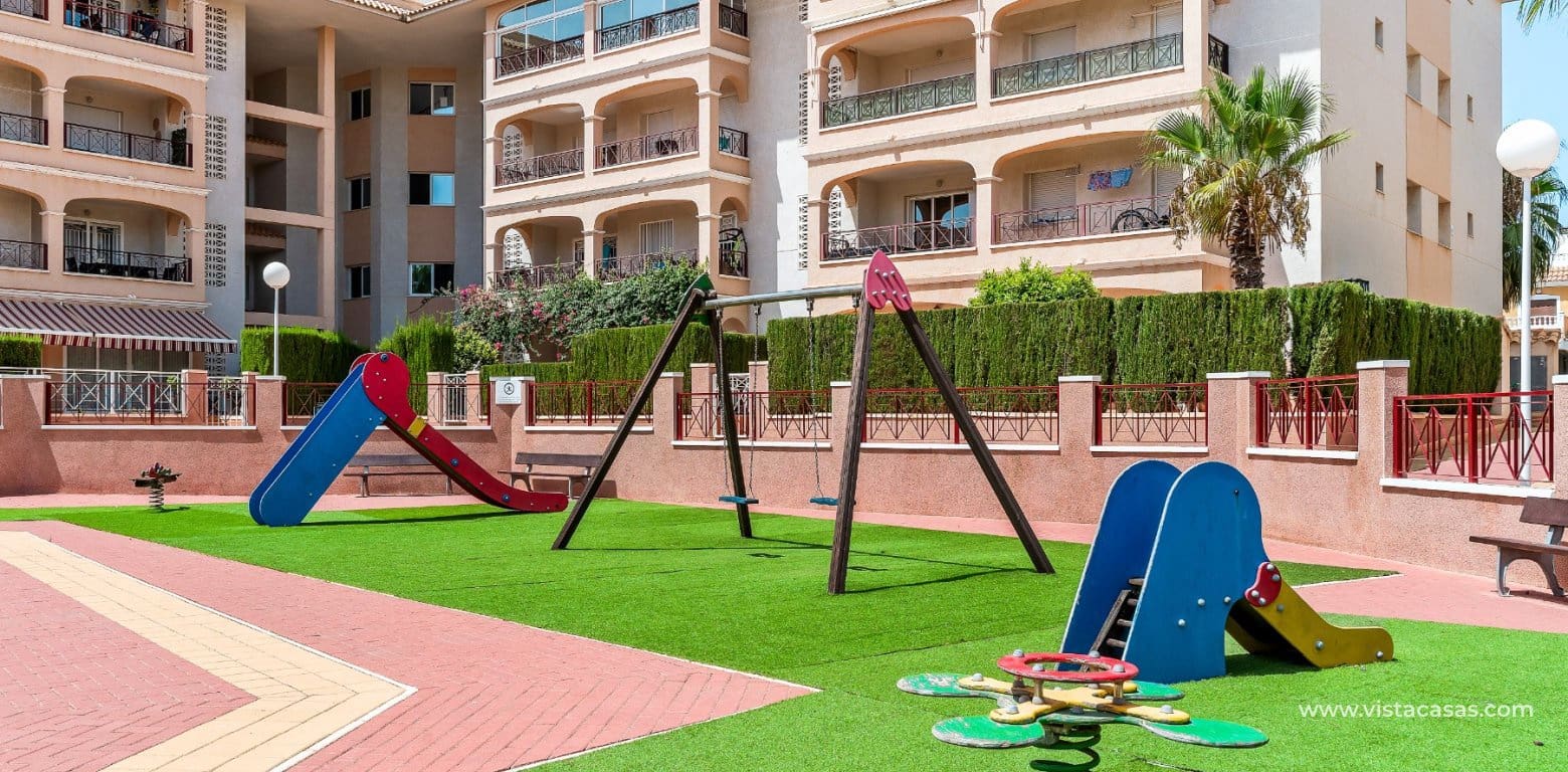 2 bedroom Apartment for sale in Playa Flamenca with pool - € 215,000 (Ref: 10035630)