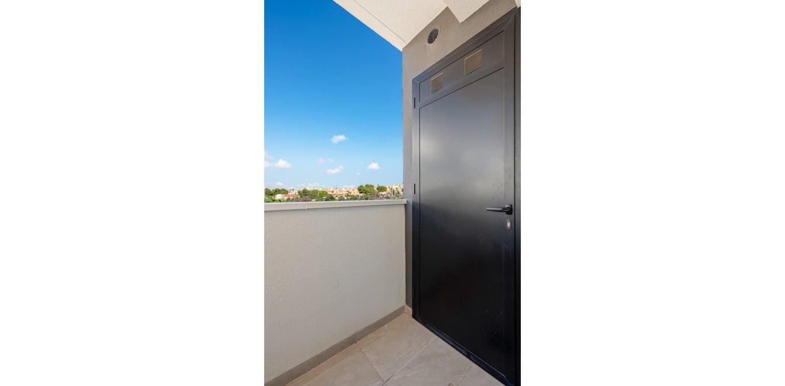 2 soveværelse Lejlighed til salg i Villamartin med swimmingpool garage - € 289.000 (Ref: 10038528)