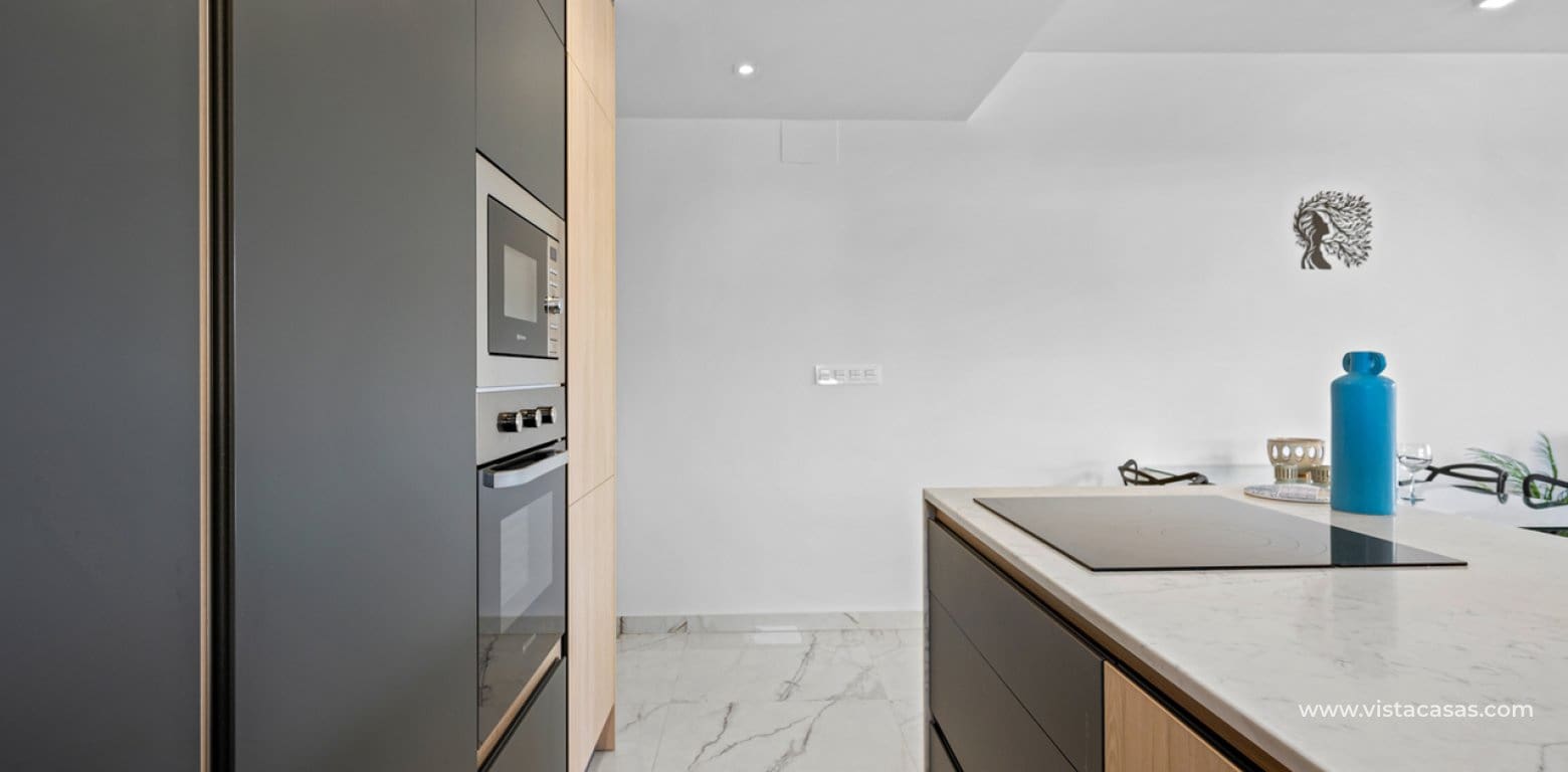 2 soveværelse Lejlighed til salg i Villamartin med swimmingpool garage - € 289.000 (Ref: 10038528)