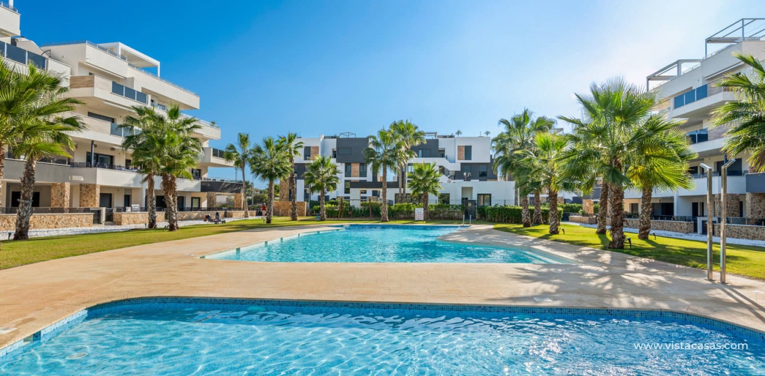 2 soveværelse Lejlighed til salg i Villamartin med swimmingpool garage - € 289.000 (Ref: 10038528)