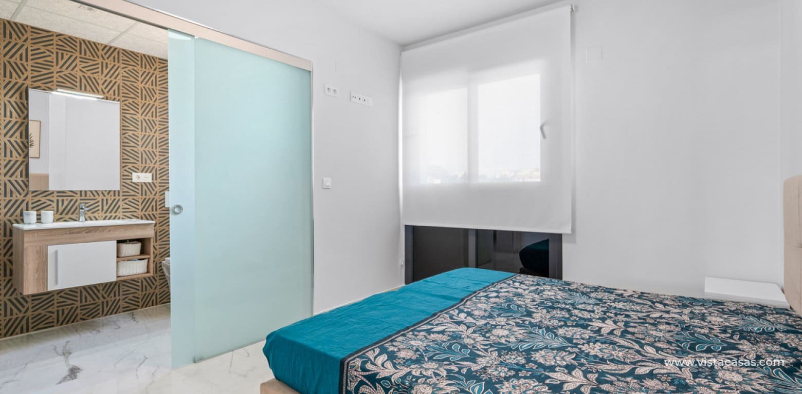 2 soveværelse Lejlighed til salg i Villamartin med swimmingpool garage - € 289.000 (Ref: 10038528)