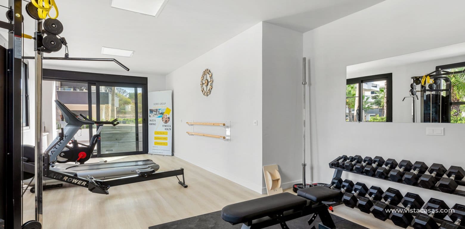 2 soveværelse Lejlighed til salg i Villamartin med swimmingpool garage - € 289.000 (Ref: 10038528)