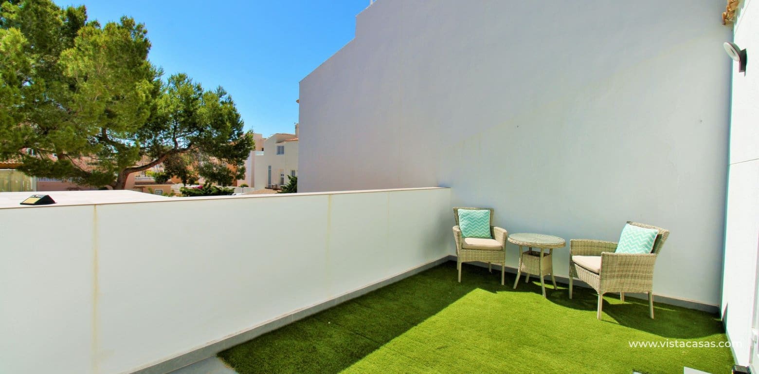 3 slaapkamer Bungalow te koop in Villamartin met zwembad - € 275.000 (Ref: 10045478)