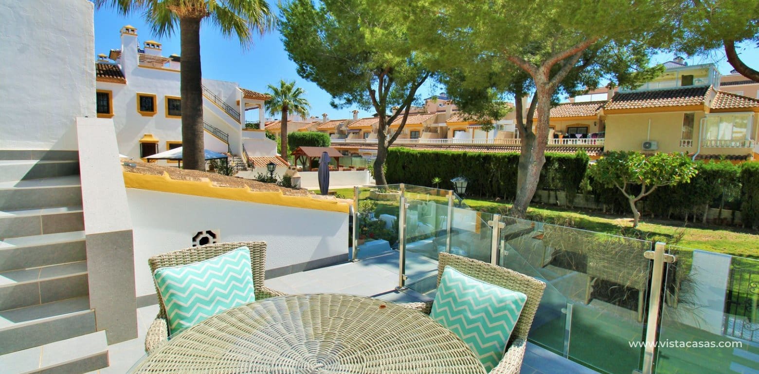 3 slaapkamer Bungalow te koop in Villamartin met zwembad - € 275.000 (Ref: 10045478)