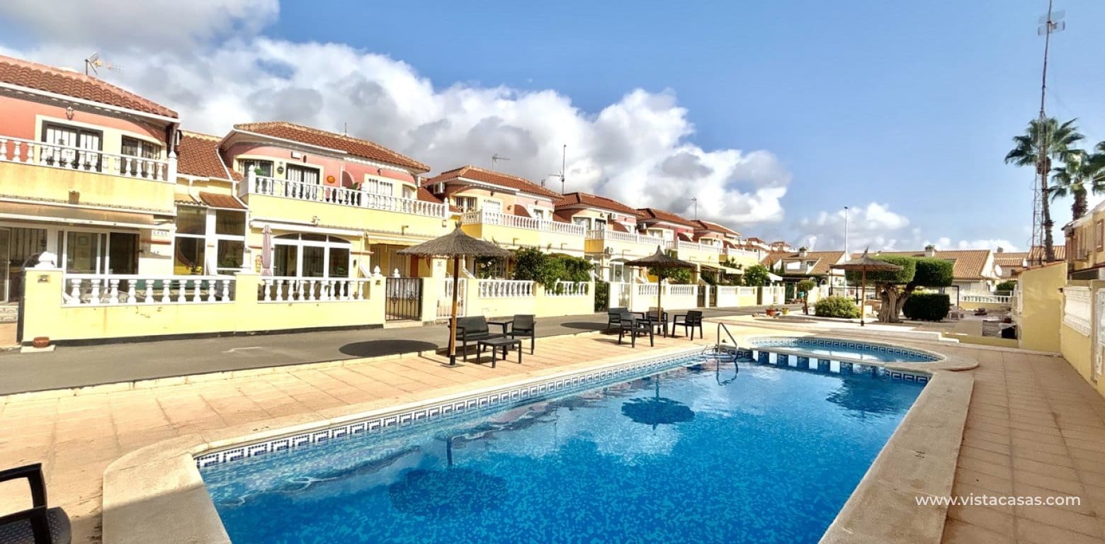 2 soverom Leilighet til salgs i La Zenia med svømmebasseng garasje - € 189 000 (Ref: 10045479)