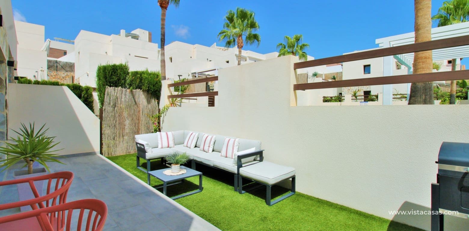 3 bedroom Townhouse for sale in Villamartin with pool - € 354,900 (Ref: 10046659)