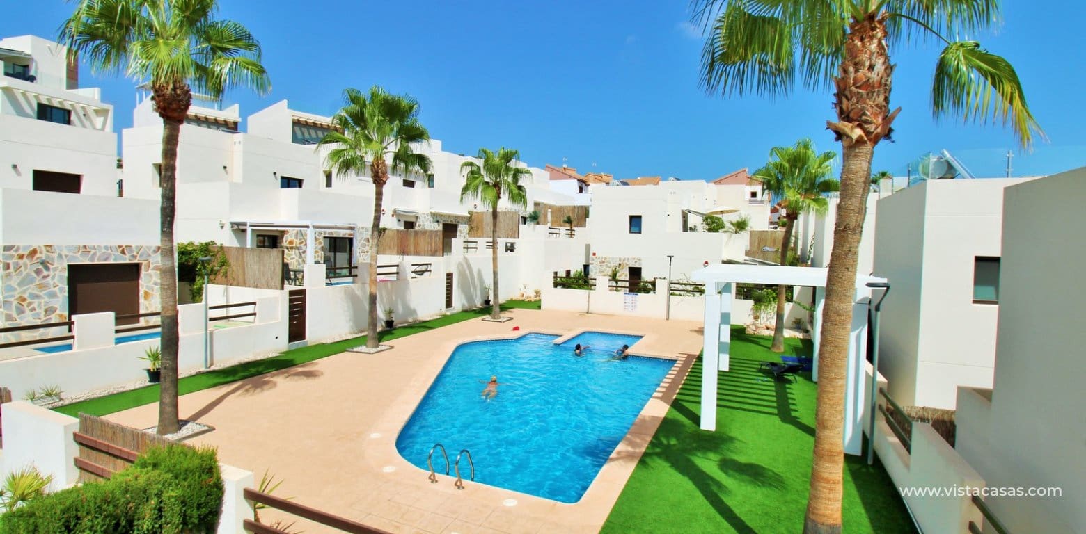 3 bedroom Townhouse for sale in Villamartin with pool - € 354,900 (Ref: 10046659)