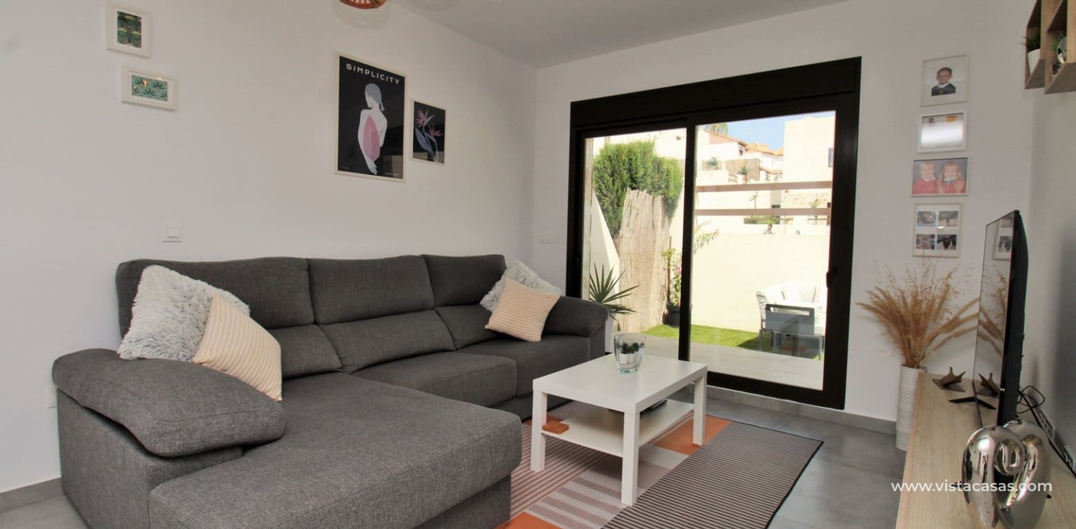 3 bedroom Townhouse for sale in Villamartin with pool - € 354,900 (Ref: 10046659)