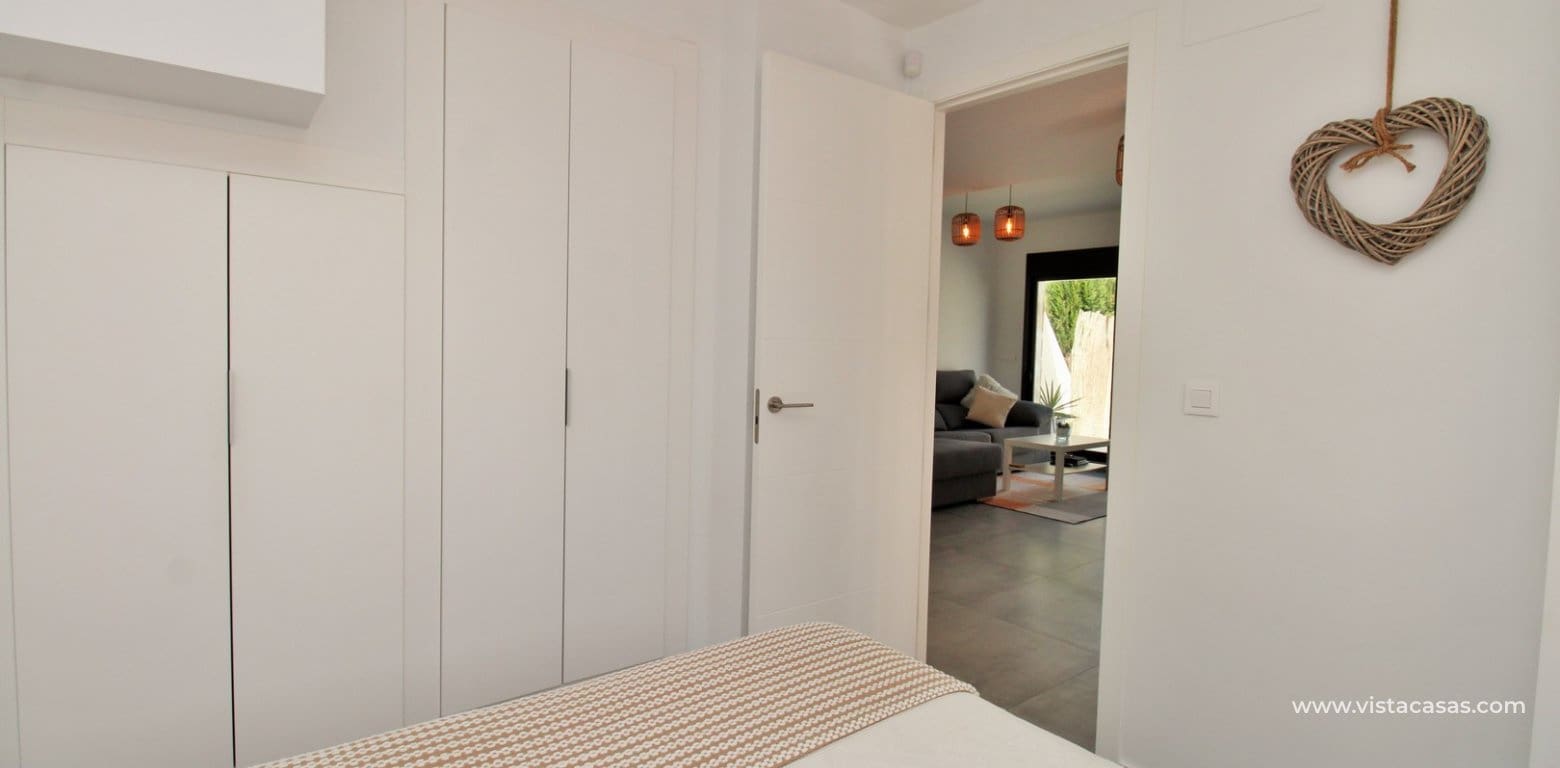 3 bedroom Townhouse for sale in Villamartin with pool - € 354,900 (Ref: 10046659)