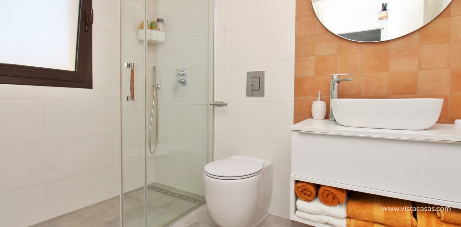3 bedroom Townhouse for sale in Villamartin with pool - € 354,900 (Ref: 10046659)