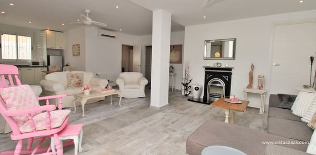 3 slaapkamer Villa te koop in Villamartin, Orihuela met zwembad - € 485.000 (Ref: 10046795)
