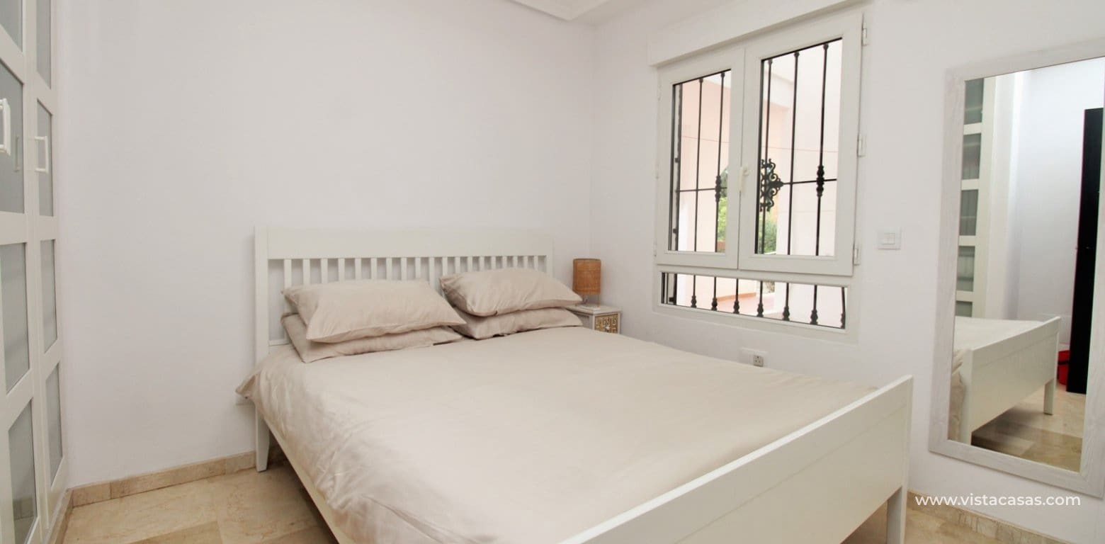 2 soveværelse Lejlighed til salg i Villamartin med swimmingpool - € 189.000 (Ref: 10048516)