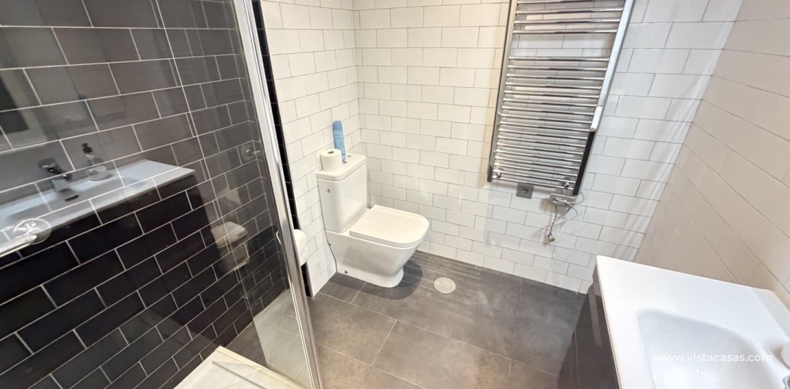 2 chambre Appartement à vendre à Villamartin avec piscine - 139 995 € (Ref: 10050519)