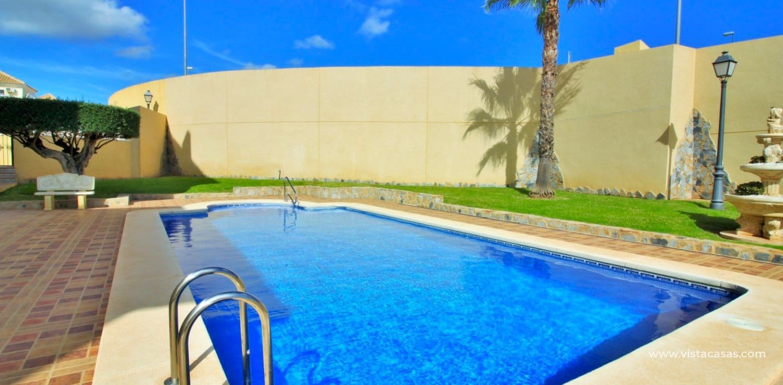 Casa de 2 habitaciones en Villamartin en venta con piscina garaje - 159.900 € (Ref: 10052074)