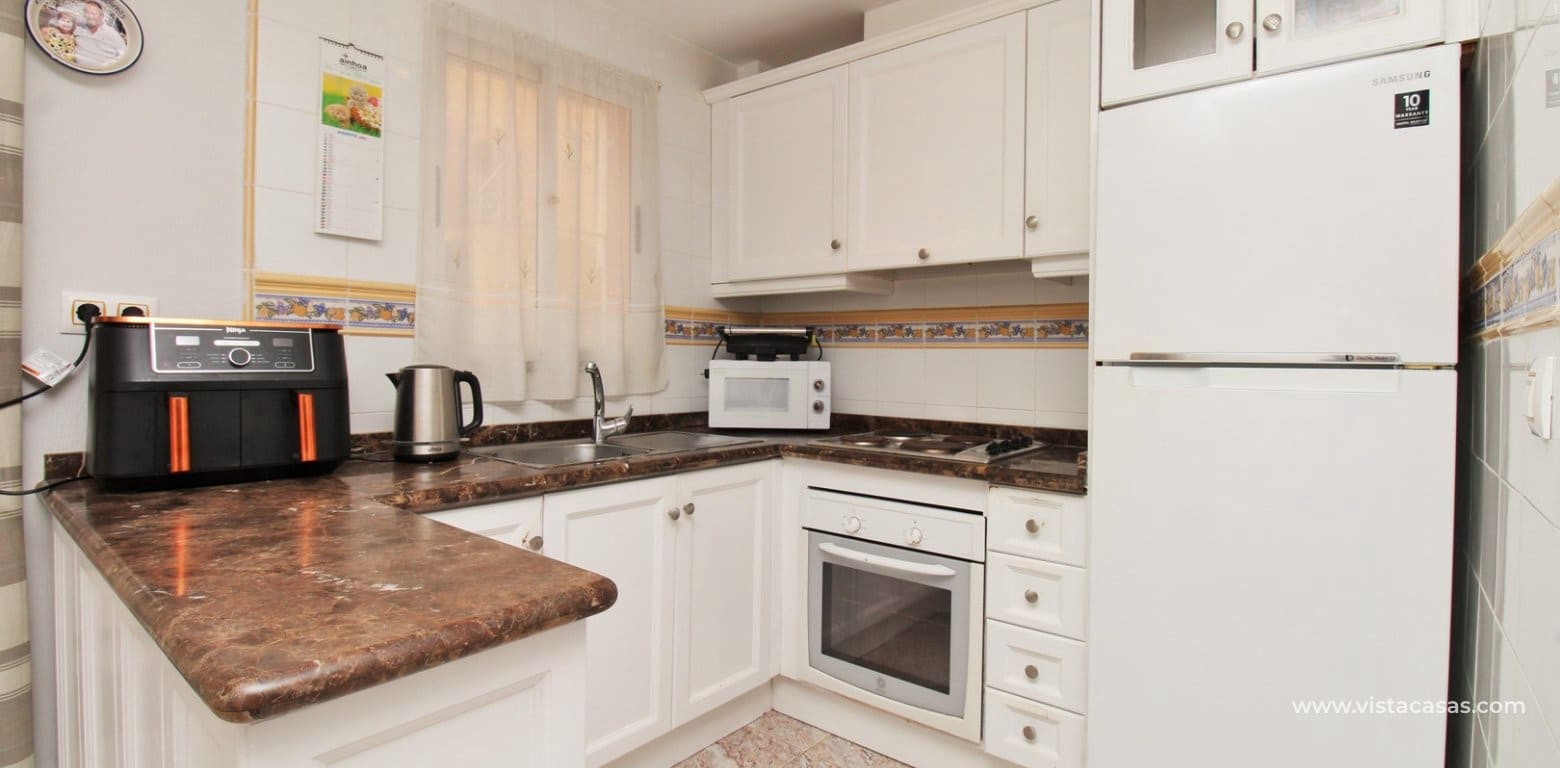 Casa de 2 habitaciones en Villamartin en venta con piscina garaje - 159.900 € (Ref: 10052074)