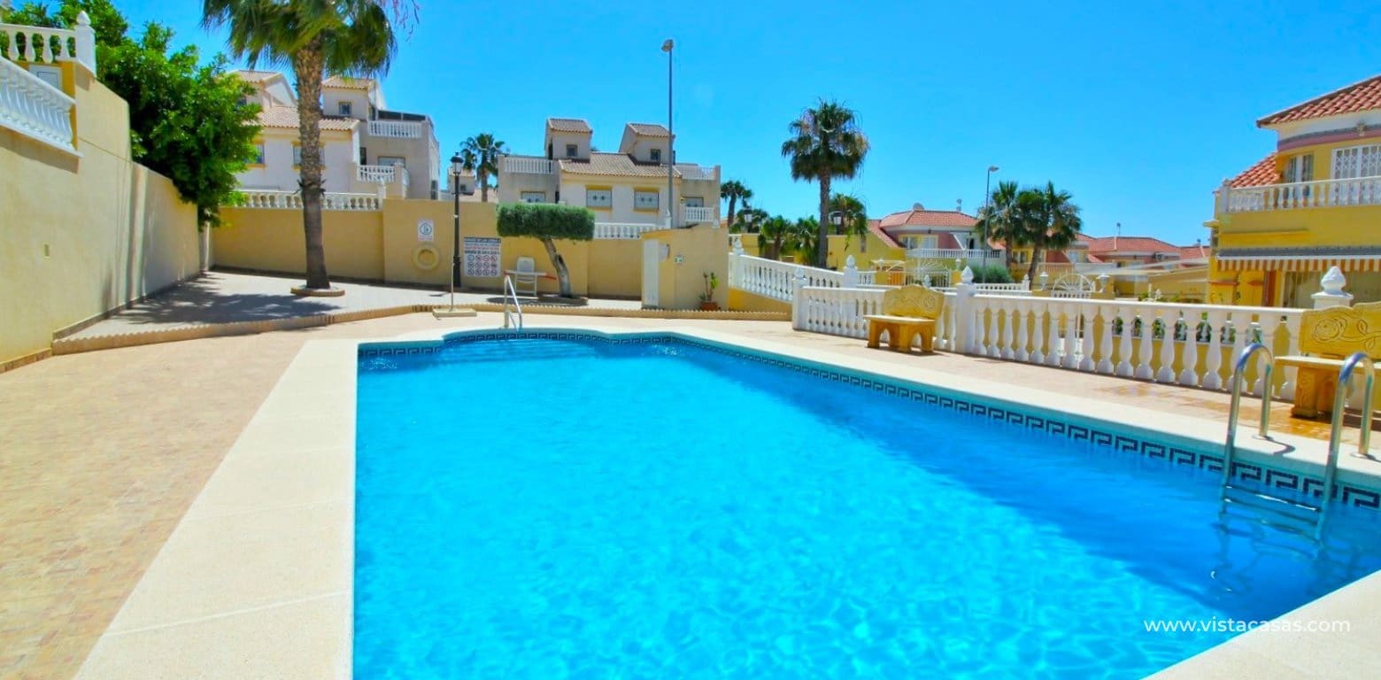 Casa de 2 habitaciones en Villamartin en venta con piscina garaje - 159.900 € (Ref: 10052074)