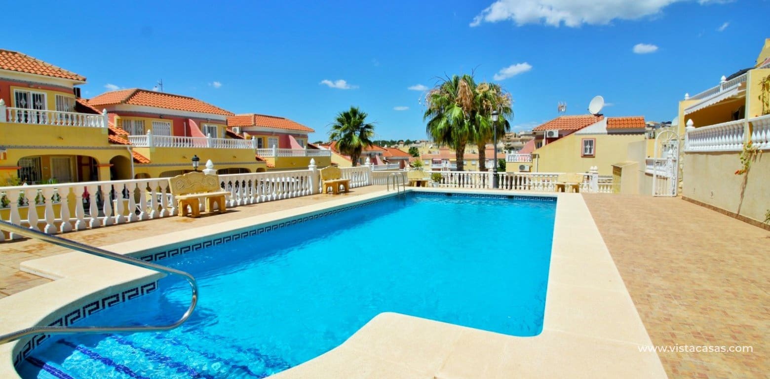 Casa de 2 habitaciones en Villamartin en venta con piscina garaje - 159.900 € (Ref: 10052074)