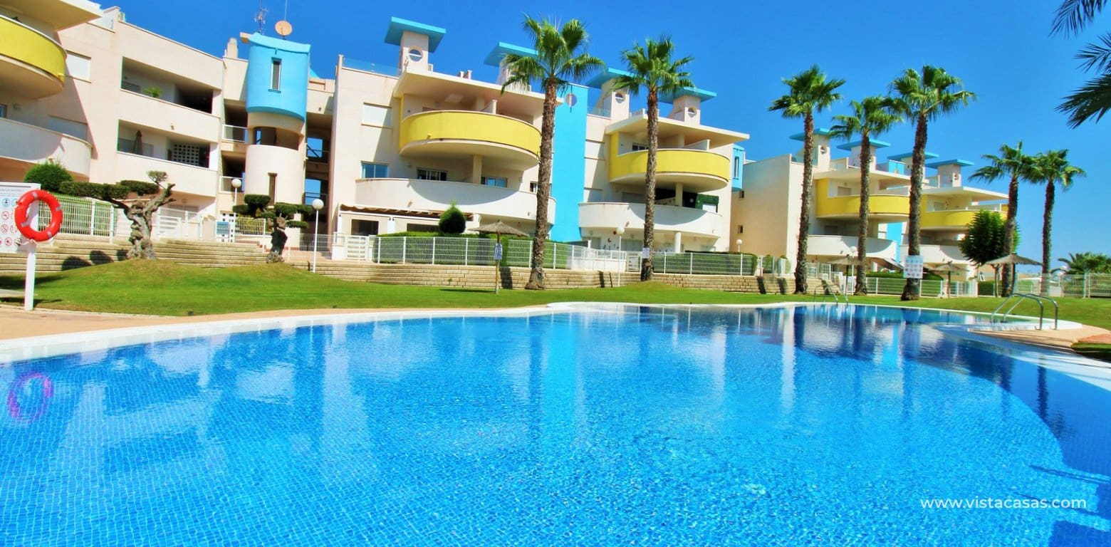 2 soverom Leilighet til salgs i Villamartin med svømmebasseng garasje - € 184 900 (Ref: 10054435)