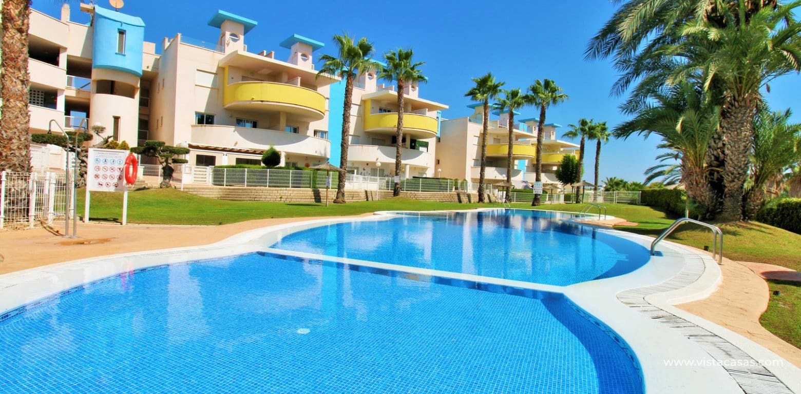 2 soverom Leilighet til salgs i Villamartin med svømmebasseng garasje - € 184 900 (Ref: 10054435)
