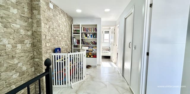3 sypialnia Dom na sprzedaż w Los Balcones - 210 000 € (Ref: 10055727)